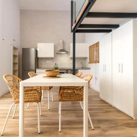 Modern Double Height Loft Near Canteras Apartment *