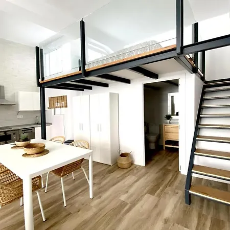 Modern Double Height Loft Near Canteras Apartment